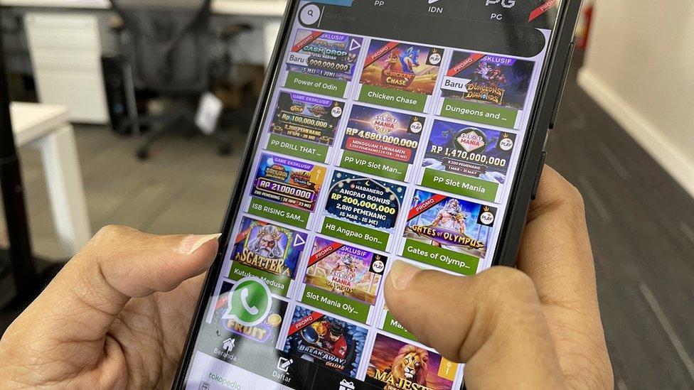 Agen Hoki BCA: Tempat Terpercaya untuk Bermain Judi Online